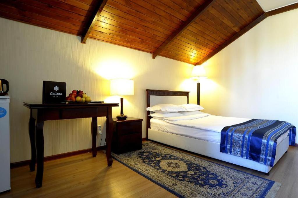 Tian-Shan Hotel Bișkek Exterior foto