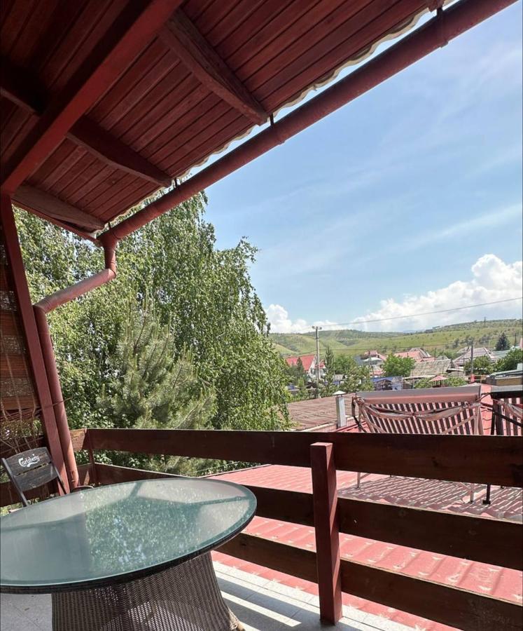 Tian-Shan Hotel Bișkek Exterior foto