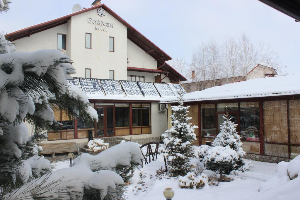 Tian-Shan Hotel Bișkek Exterior foto
